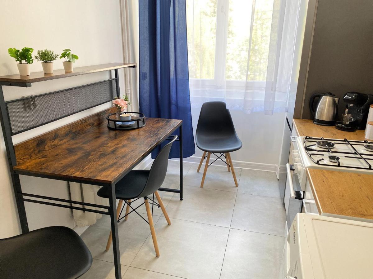 Apartament Midnight Blue Mielec Eksteriør billede